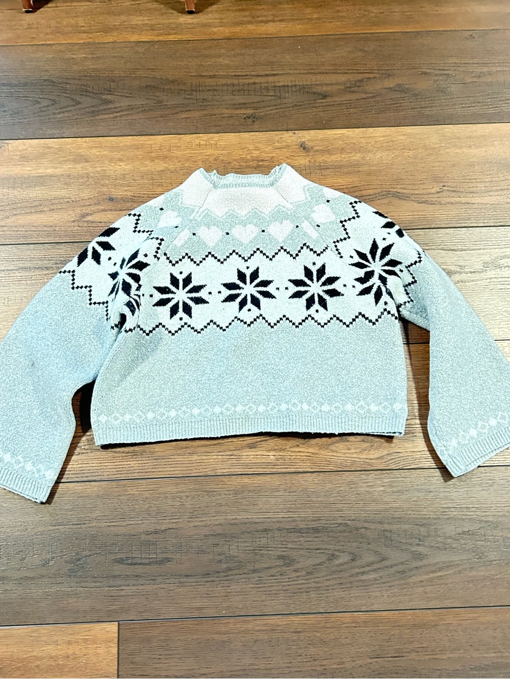 No Boundaries Light Blue Fair Isle Crewneck Sweater with Black Snowflake XL